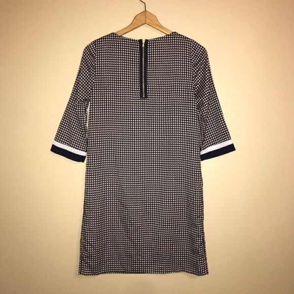 The Limited Dress With Belt - Picture 4 of 6